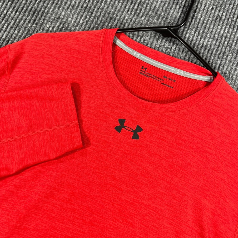 Under Armour Shirt Mens Medium Red Long Sleeve Loose Fit Heat Gear Active Gym